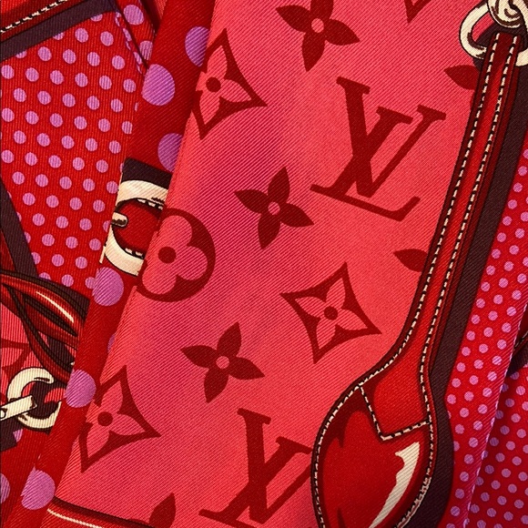 Louis Vuitton Bandeau Red and Pink Women's Scarf - Picture 8 of 10